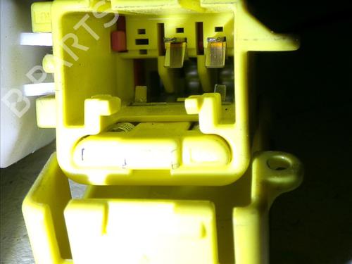 Front left seatbelt VW TOURAN (1T1, 1T2) 2.0 TDI | BP24564915I26