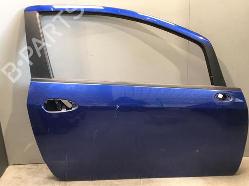 Used Right front door FIAT GRANDE PUNTO (199_) 1.3 D Multijet (75 hp) 25561224