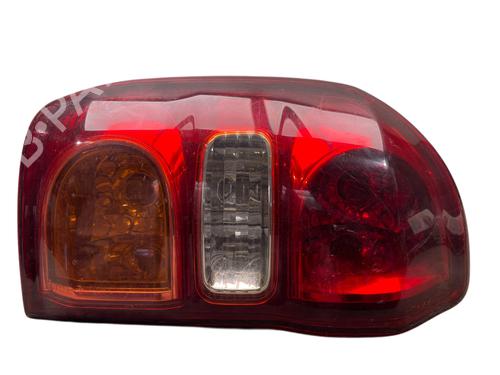 Venstre baglygte TOYOTA RAV 4 II (_A2_) 2.0 D 4WD (CLA20_, CLA21_, CLA20R, CLA21R) (116 hp) 28499033