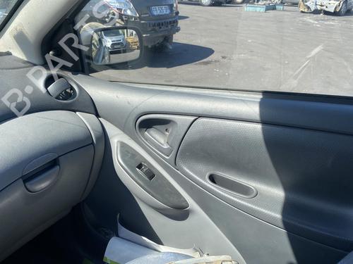 Switch TOYOTA YARIS (_P1_) 1.4 D-4D (NLP10_, NLP10R) | BP25576055I30 - Image 28