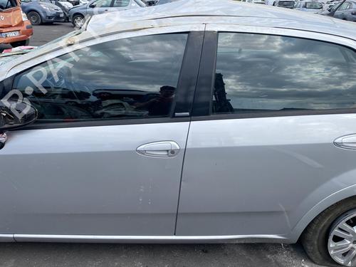 Used Parts FIAT PUNTO (199_)  1.2 (199AXZ1A, 199BXZ1A)  2500500