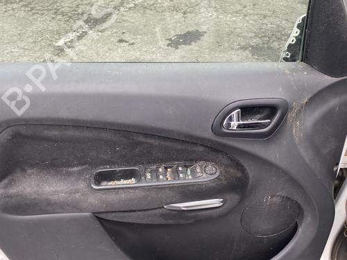 Fuse box CITROËN C3 Picasso (SH_) 1.6 HDi | BP32024864E1 - Image 23