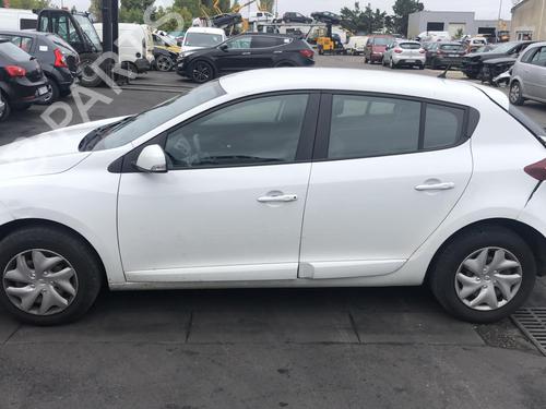 Højre bagtil invendig håndtag RENAULT MEGANE III Hatchback (BZ0/1_, B3_) 1.5 dCi (BZ1G, BZ1W, BZ0R) | BP25521813I16 