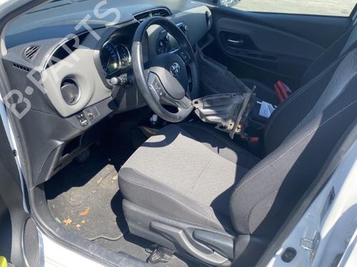 Front right lock TOYOTA YARIS (_P13_) 1.5 Hybrid (NHP130_, NHP130) | BP25511490C97 