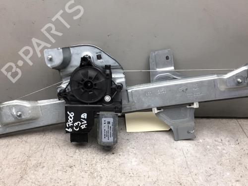 Used Front right window mechanism Front right window mechanism CITROËN C3 III (SX) 1.2 PureTech 82 (83 hp) 25555736 25555736
