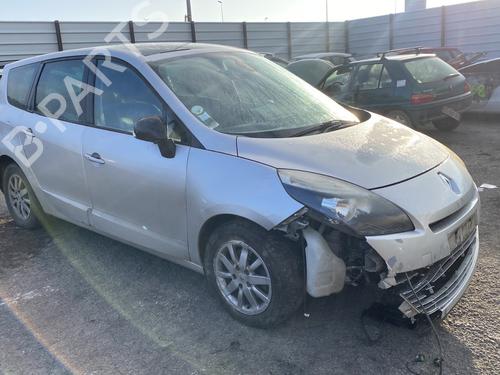 Fuse box RENAULT GRAND SCÉNIC III (JZ0/1_) 1.6 dCi (JZ00, JZ12) | BP32098073E1 