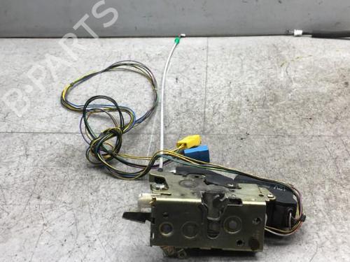 Front left lock MERCEDES-BENZ SPRINTER 2-t Van (B901, B902) 211 CDI (901.661, 901.662, 902.661, 902.662) | BP25528279C98 