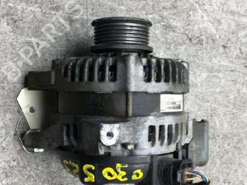Used Alternator TOYOTA YARIS (_P9_) 1.4 D-4D (NLP90_, NLP90R) (90 hp) 25572955