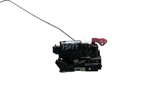 rear-left-lock-dacia-duster-hs_-2010-2011-2012-2013-2014-2015-2016-2017-2018-25548188 main image