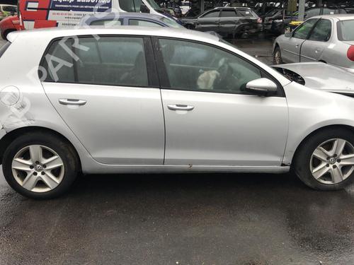 Left tailgate light VW GOLF VI (5K1) 2.0 TDI | BP25521678C79 - Image 22