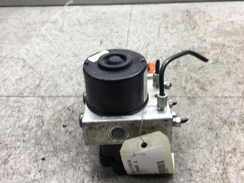 ABS pump TOYOTA YARIS (_P9_) 1.4 D-4D (NLP90_, NLP90R) | BP25573223M43 