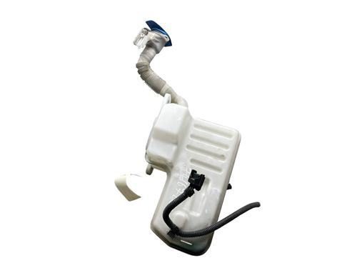 windscreen-washer-tank-seat-leon-st-5f8-2012-2013-2014-2015-2016-2017-2018-2019-2020-27629353 main image