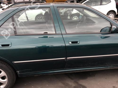 Left mirror PEUGEOT 406 (8B) 2.0 HDI 110 | BP25524963C26 