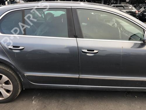 Front left interior door handle SKODA SUPERB II (3T4) 2.0 TDI | BP25581387I13 