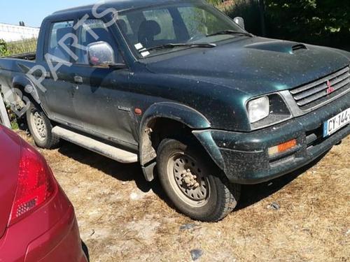 Scheinwerfer rechts MITSUBISHI L200 (K7_T, K6_T, K5_T) 2.5 TD 4WD (K74T) | BP25516543C29 
