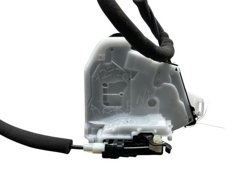 rear-right-lock-renault-arkana-i-lcm_-ldn_-2019-25544838 main image