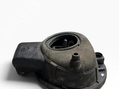 fuel-flap-vw-scirocco-iii-137-138-2008-2009-2010-2011-2012-2013-2014-2015-2016-2017-2018-34045980 main image