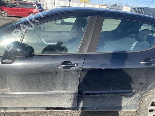 Fuse box PEUGEOT 308 I (4A_, 4C_) 1.6 HDi | BP32024937E1