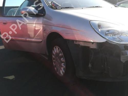 Left taillight CITROËN C5 I (DC_) 2.0 HDi (DCRHZB, DCRHZE) | BP25552736C34  - Image 26