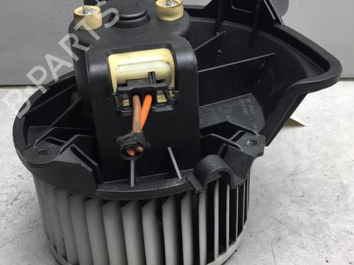 Used Heater blower motor Heater blower motor FIAT GRANDE PUNTO (199_) 1.3 D Multijet (75 hp) 25561234 25561234