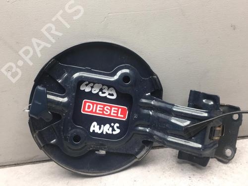 Used Fuel flap TOYOTA AURIS (_E15_) 1.4 D-4D (NDE150_, NDE150R) (90 hp) 25556370