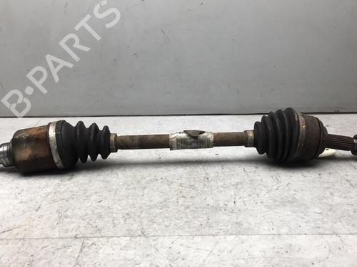 Used Left front driveshaft DACIA SANDERO 1.5 dCi (68 hp) 25551388