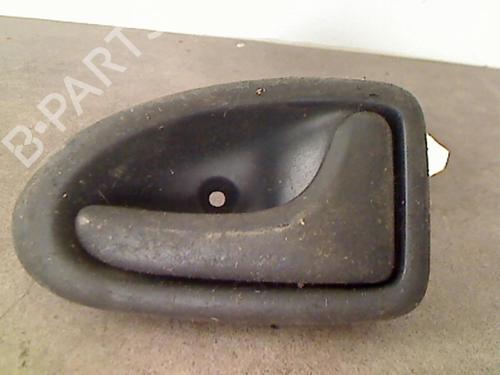Used Front right interior door handle RENAULT MEGANE I (BA0/1_) 1.9 dCi (BA05, BA1F) (102 hp) 25524268