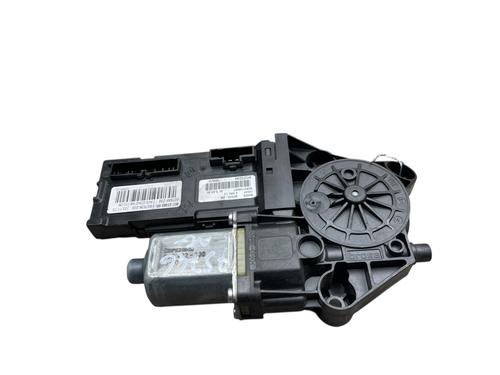 BP30962174E21 main image