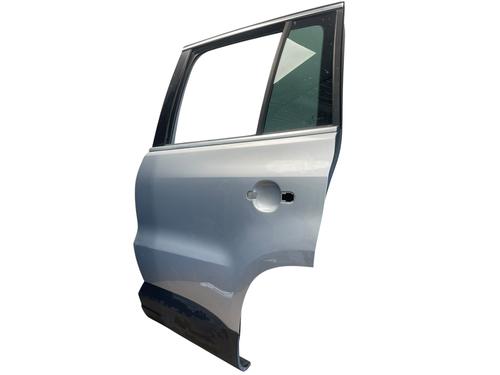 Left rear door VW TIGUAN (5N_) 2.0 TDI | BP26491619C4 