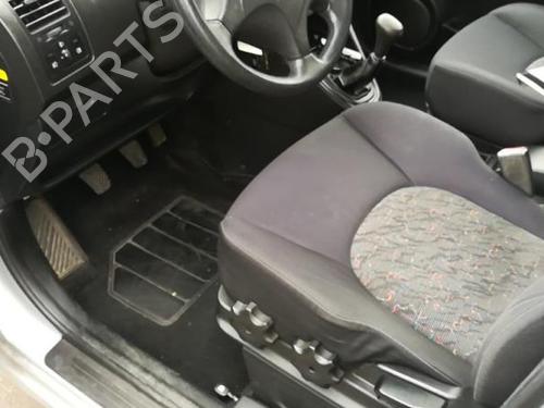 Right headlight HYUNDAI MATRIX (FC) 1.5 CRDi | BP25553528C29