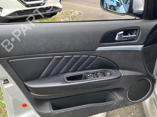 Right tailgate light ALFA ROMEO 159 (939_) 2.4 JTDM (939AXD12, 939AXD1B) | BP25499190C80 - Image 31