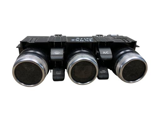 Used Climate control RENAULT CLIO V (B7_) 1.5 Blue dCi 85 (B7AG) (86 hp) 29900098