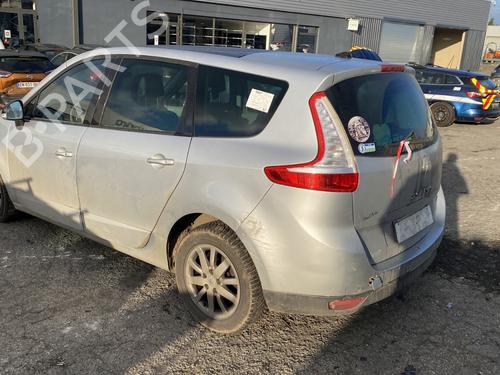 Fuse box RENAULT GRAND SCÉNIC III (JZ0/1_) 1.6 dCi (JZ00, JZ12) | BP32098073E1 