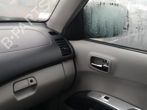 Højre forlygte MITSUBISHI L200 / TRITON (KA_T, KB_T) 2.5 DI-D 4WD (KB4T) | BP25560516C29 