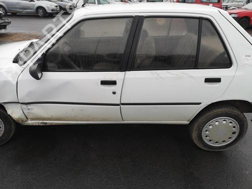 Right taillight PEUGEOT 205 II (20A/C) 1.6 Aut. | BP25520951C35 