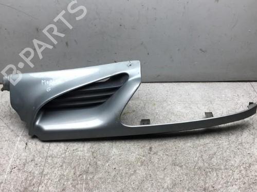 Used Grille RENAULT MEGANE I (BA0/1_) 1.4 e (BA0E, BA0V) (75 hp) 25548377