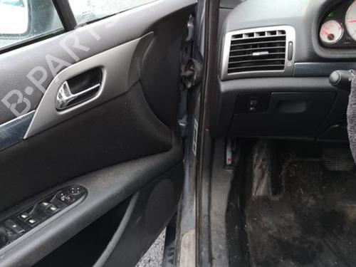 Right front fog light PEUGEOT 407 (6D_) 2.0 HDi 135 (6DRHRH, 6DRHRE, 6DRHRG, 6DRHRJ) | BP25576758C31 