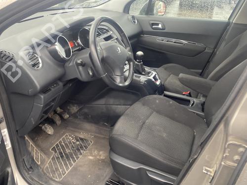 Radio PEUGEOT 5008 (0U_, 0E_) 2.0 HDi 150 / BlueHDi 150 | BP25541926E6 