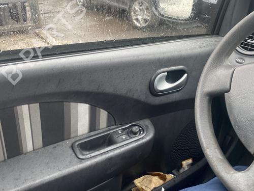 Left front indicator RENAULT TWINGO II (CN0_) 1.5 dCi 75 | BP25562445C32  - Image 25