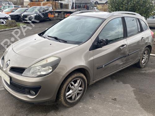 Right front fog light RENAULT CLIO III Grandtour (KR0/1_) 1.5 dCi (KR0F) | BP25716248C31 