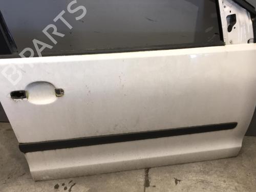 Used Right front door VW POLO (9N_, 9A_) 1.4 TDI (70 hp) 25555196