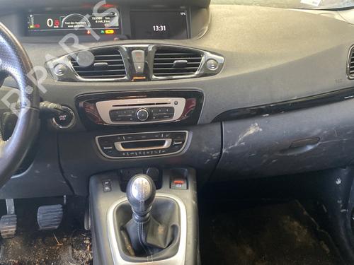 Left tailgate light RENAULT SCÉNIC III (JZ0/1_) 1.6 dCi (JZ00, JZ12) | BP33231818C79  - Image 10