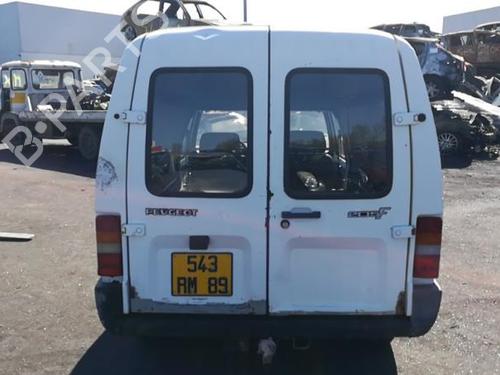 Left mirror PEUGEOT 205 II (20A/C) 1.7 Diesel | BP25577822C26 