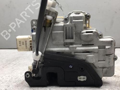 Used Front right lock AUDI A4 B7 (8EC) 2.0 TDI 16V (140 hp) 25578990