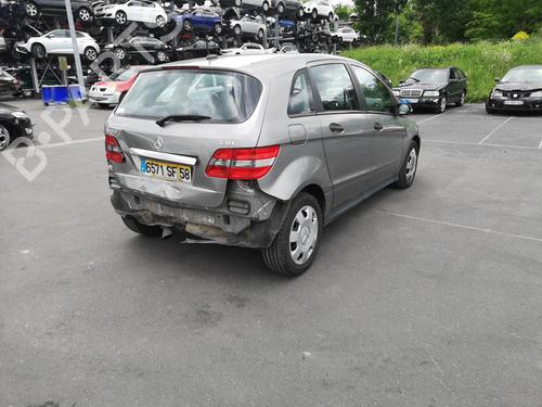 Radio MERCEDES-BENZ B-CLASS Sports Tourer (W245) B 180 CDI (245.207) | BP25526063E6 