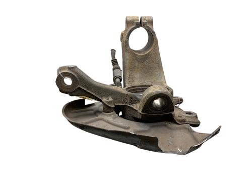 Left front steering knuckle VW BORA I (1J2) 2.3 V5 | BP25581257M25