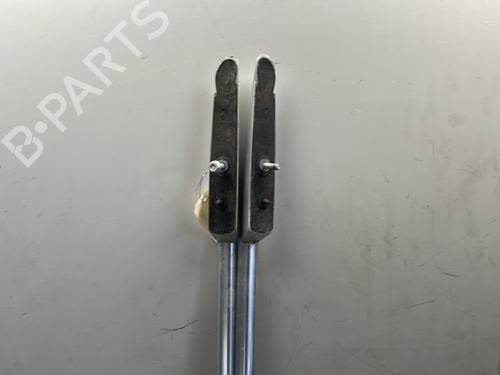 roof-bar-vw-touran-1t3-2010-2011-2012-2013-2014-2015-2016-25541349 main image