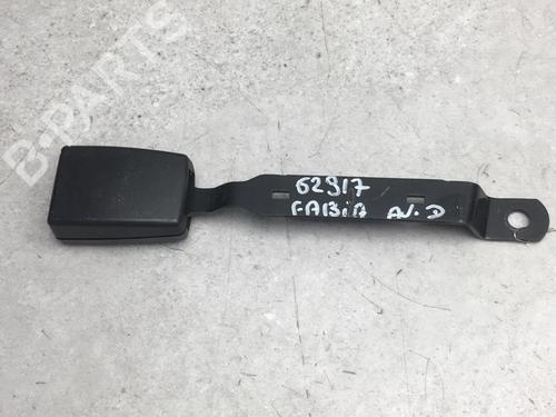 Used Seat buckle SKODA FABIA II (542) 1.6 TDI (75 hp) 25585550