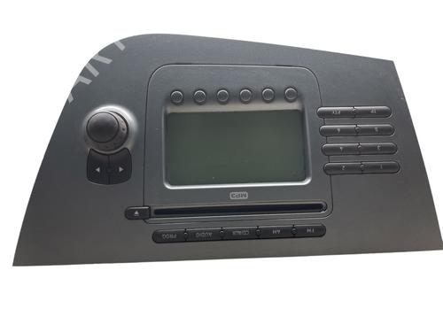 Used Radio Radio SEAT LEON (1P1) 1.9 TDI (105 hp) 25501507 25501507