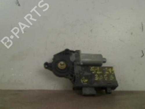 Rudehejsemotor forskærm venstre PEUGEOT 307 (3A/C) 1.6 16V (109 hp) 25537530